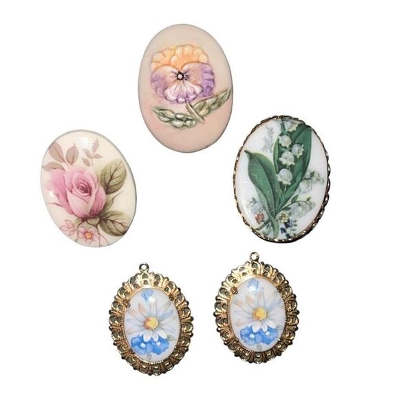 Vtg Cameo Hand Painted Women's Brooch Pin Designer Costume Artisan Jewelry Lot - Picture 1 of 2